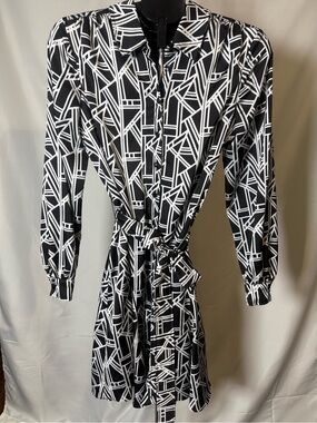 Karl Lagerfeld Black & White Geometric Tie-Waist Long-Sleeve Dress